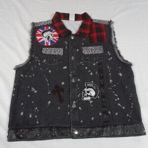 SPIRIT Halloween Punk Rock Vest S M Grunge Plaid Patches Metal goth 90 K992
